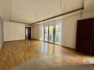 prodaje se kuca 64m2 sa dvoristem Vozdovac ID#2470