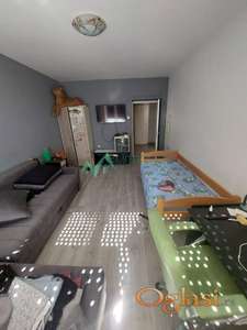 Komforan trosoban stan sa dve terase po odličnoj ceni!