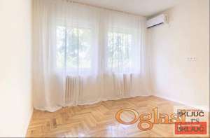 SAJMIŠTE, 40m2, Jednosoban, Renoviran, Polunamešten
