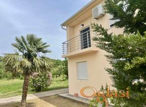 Stan u novoj kuci na poluotoku Luštica