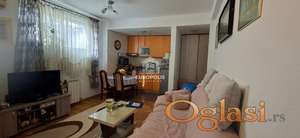 Uknjižen stan sa parking mestom ID#9146