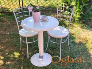 Beli barski sto i dve stolice
