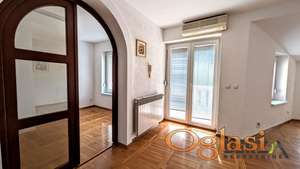 POLUNAMEŠTENA SEDMOSOBNA KUĆA, SALAJKA