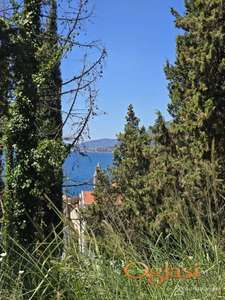 Ekskluzivna parcela od 1.312 m2 u Tivtu - Donja Lastva. Panoramski pogled!