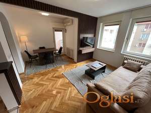 Odlican, renoviran, namesten, Futoska