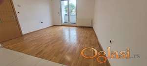 Trosoban stan na Petrovaradinu ! Račkog !