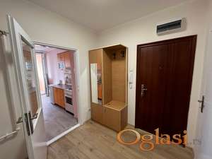 Stan u D.Vasiljeva - na keju kod škole i vrtića