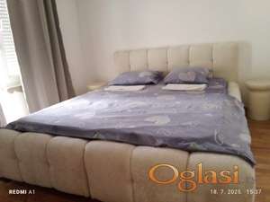 Petrovaradin Preradovićeva Lux dvosoban stan 40m2 HITNO!