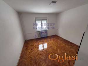 KOMPLETNO RENOVIRAN!