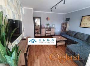 Odličan dvoiposoban stan na Limanu