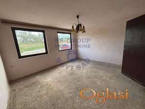 Prodaje se kuća u Kaću, odlična lokacija!