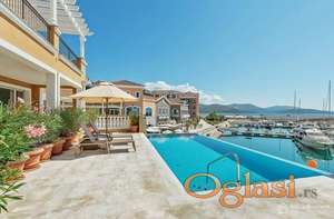 Elegantni jednosobni apartman na obali mora -- Luštica Bay