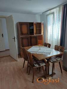 Izdajem kompletno namešten stan