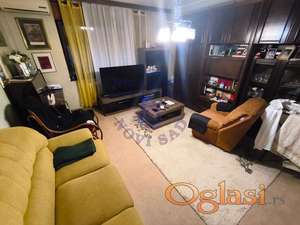 Blok 8 trosoban stan, 74m2