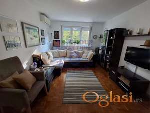 Fenomenalan dvosoban stan na Detelinari