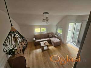 Jednoiposoban  nov stan Grbavica 400e