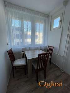 Jednoiposoban  namešten stan na odličnoj lokaciji