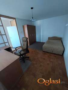 NAMESTEN JEDNOIPOSOBAN STAN KOD FAKULTETA, LIMAN 2, 420eura SA TROSKOVIMA