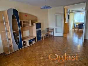 Prodaja odličan trosoban uknjižen 77m2 Meandri ID#8912