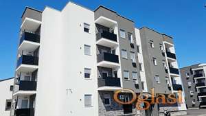 Kvalitetna novogradnja u Zemunu, Altina, stan 52 m2 sa dve spavaće sobe, useljiv odmah, samo keš kupci