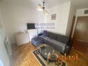 Odličan jednosoban stan na Bulevaru Evrope 26m2