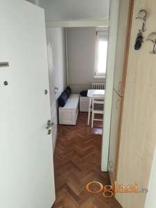 Izdajem trosoban stan 68m2, Podbara-Kej-Centar