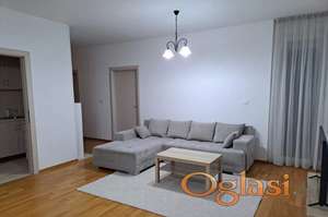 LEP STAN,MALI TROŠKOVI