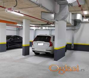 Prodaje se garažno mesto u blizini Bulevara Oslobođenja