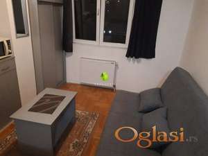 Odlična garsonjera kod Pravnog fakulteta ID#8526