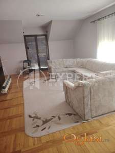 Izdaje se odličan duplex stan, kod Crvenog Pevca, 150m2