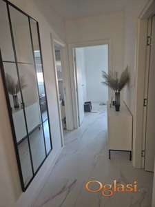 LUX stan sa krovnom terasom