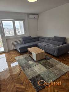 Kompletno renoviran i namešten stan sa pogledom na Dunav - KEJ
