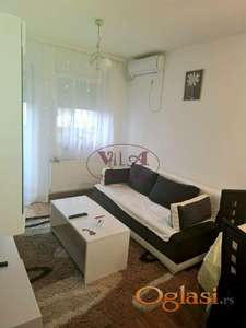 Novi Sad, Kraljev park, Lep komforan stan sa parkingom