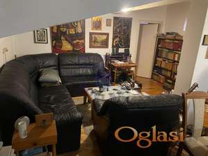 Dvosoban stan na Bulevaru Evrope!