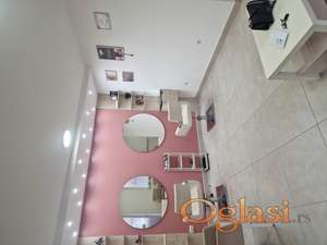 Izdajem frizerski salon