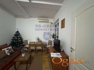 562541-Jednoiposoban-36m2-Centar