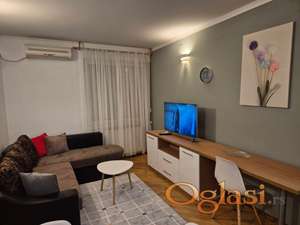 Jednoiposoban stan za izdavanje u Gajevoj