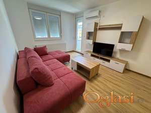 Izdajem nov namesten jednoiposoban stan 51m2