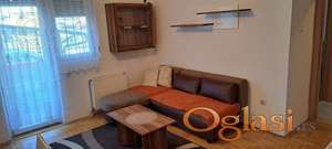 Izdaje se trosoban stan - 60m2- Nova Detelinara