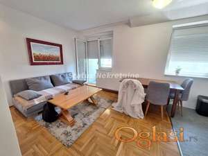 ODLIČAN TROSOBAN DUPLEX STAN 65M2 GRBAVICA 600EU