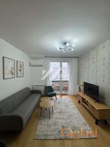IZDAJE SE LUX TROSOBAN STAN U PETROVARADINU ID#7261