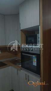 Izdaje se odličan stan u centru Niša, 30m2