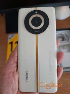Realme 11pro 5G savršen