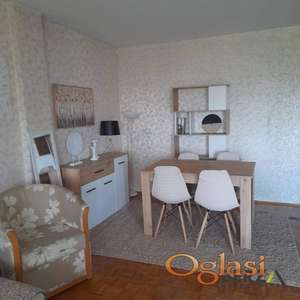  ODLIČAN, KOMFORAN TROSOBAN STAN NA LIMANU 2