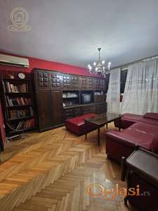 Prodaja trosobnog stana u Kragujevcu – centar grada, odlična lokacija