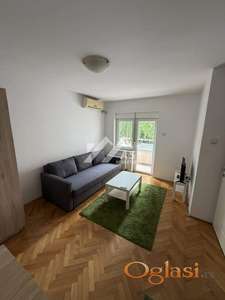 IZDAJE SE JEDNOIPOSOBAN STAN NA GRBAVICI-pet friendly ID#7356