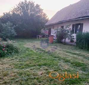 Odlicna kuca u centru Rume 98m2