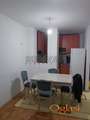 Izdaje se odličan jednoiposoban stan u cenru, na Keju, 40m2