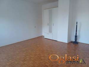  POLUNAMEŠTEN JEDNOIPOSOBAN STAN NA LIMANU 3