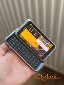NOKIA E7